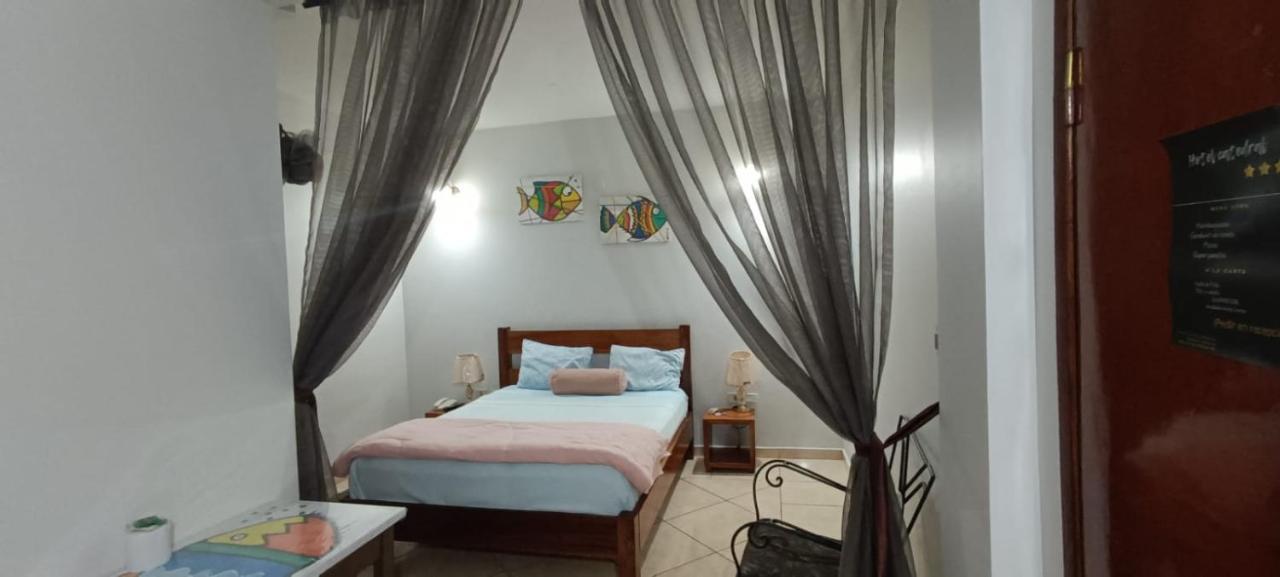 Hotel Catedral Ciudad del Este Ngoại thất bức ảnh